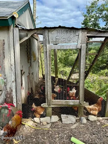 $1,850,000 | 26 A Stonebridge Way, Tyringham, MA 01238