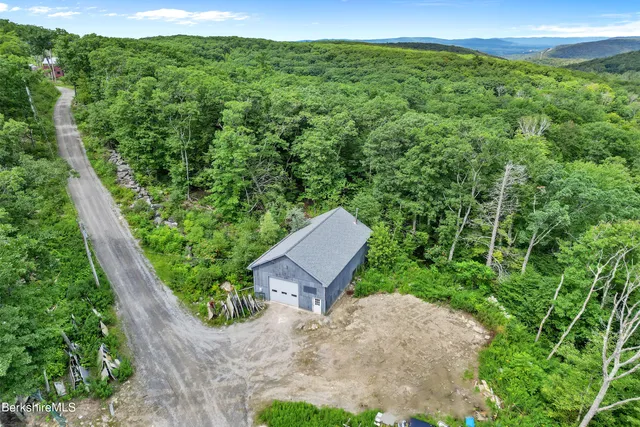 $1,850,000 | 26 A Stonebridge Way, Tyringham, MA 01238