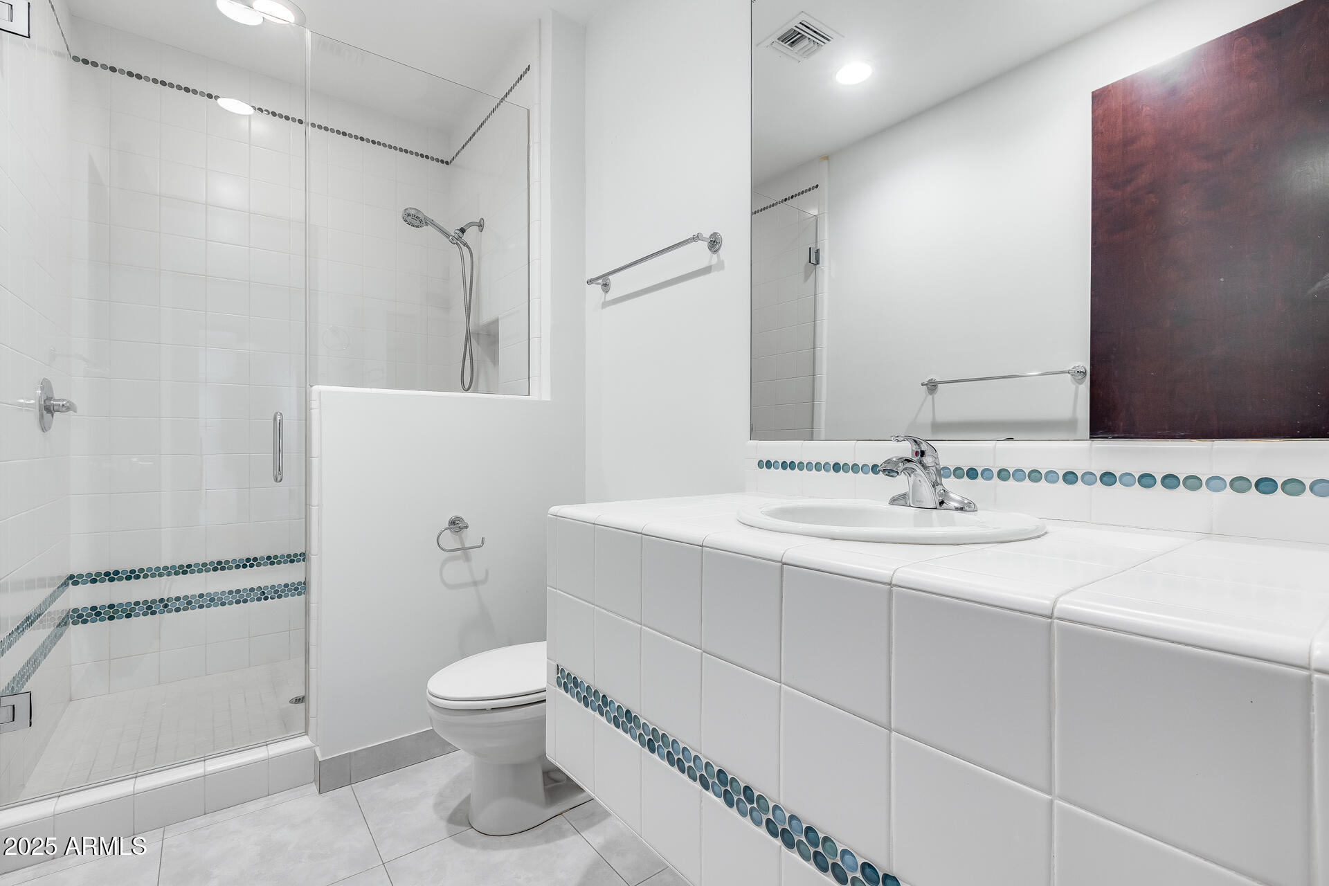 1101 East Warner Road, Unit 117 Tempe, AZ 85284 - Photo 20 of 69 a bathroom with a sink toilet tub and shower