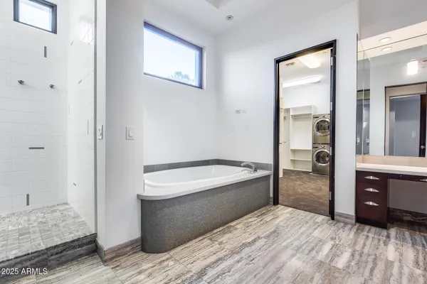 $1,800,000 | 1101 East Warner Road, Unit 117, Tempe, AZ 85284