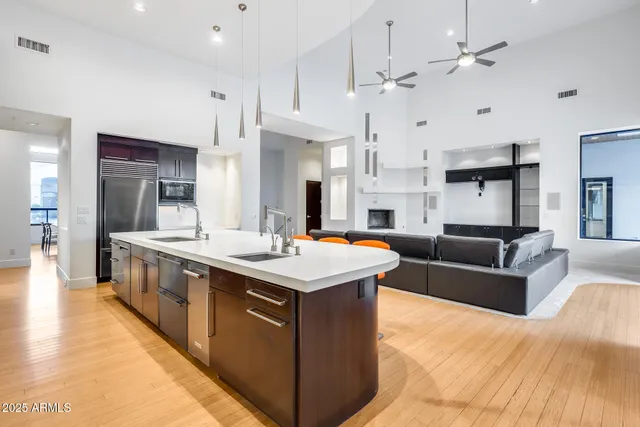 $1,950,000 | 1101 East Warner Road, Unit 117, Tempe, AZ 85284