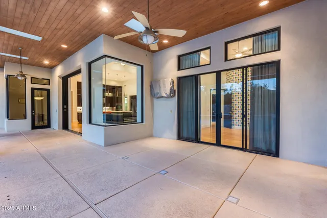 $1,950,000 | 1101 East Warner Road, Unit 117, Tempe, AZ 85284