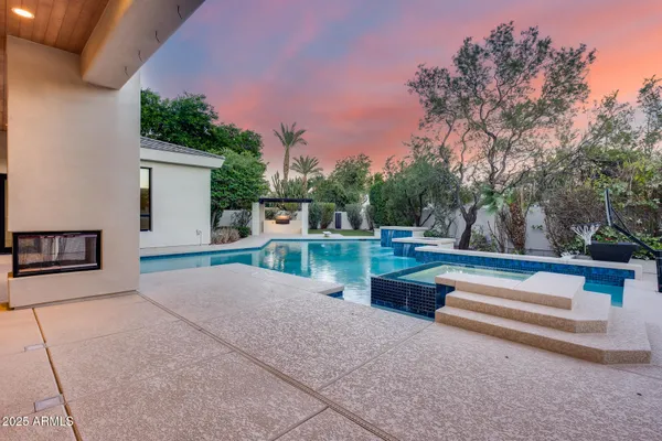 $1,800,000 | 1101 East Warner Road, Unit 117, Tempe, AZ 85284