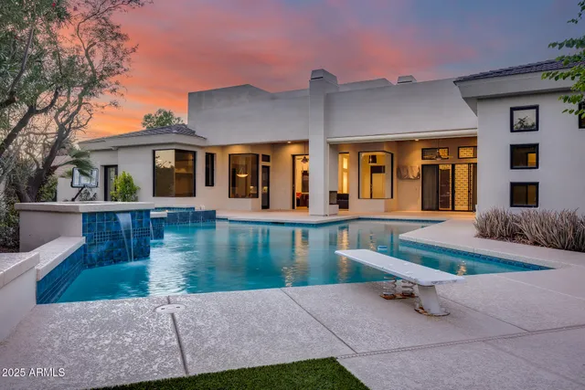 $1,950,000 | 1101 East Warner Road, Unit 117, Tempe, AZ 85284