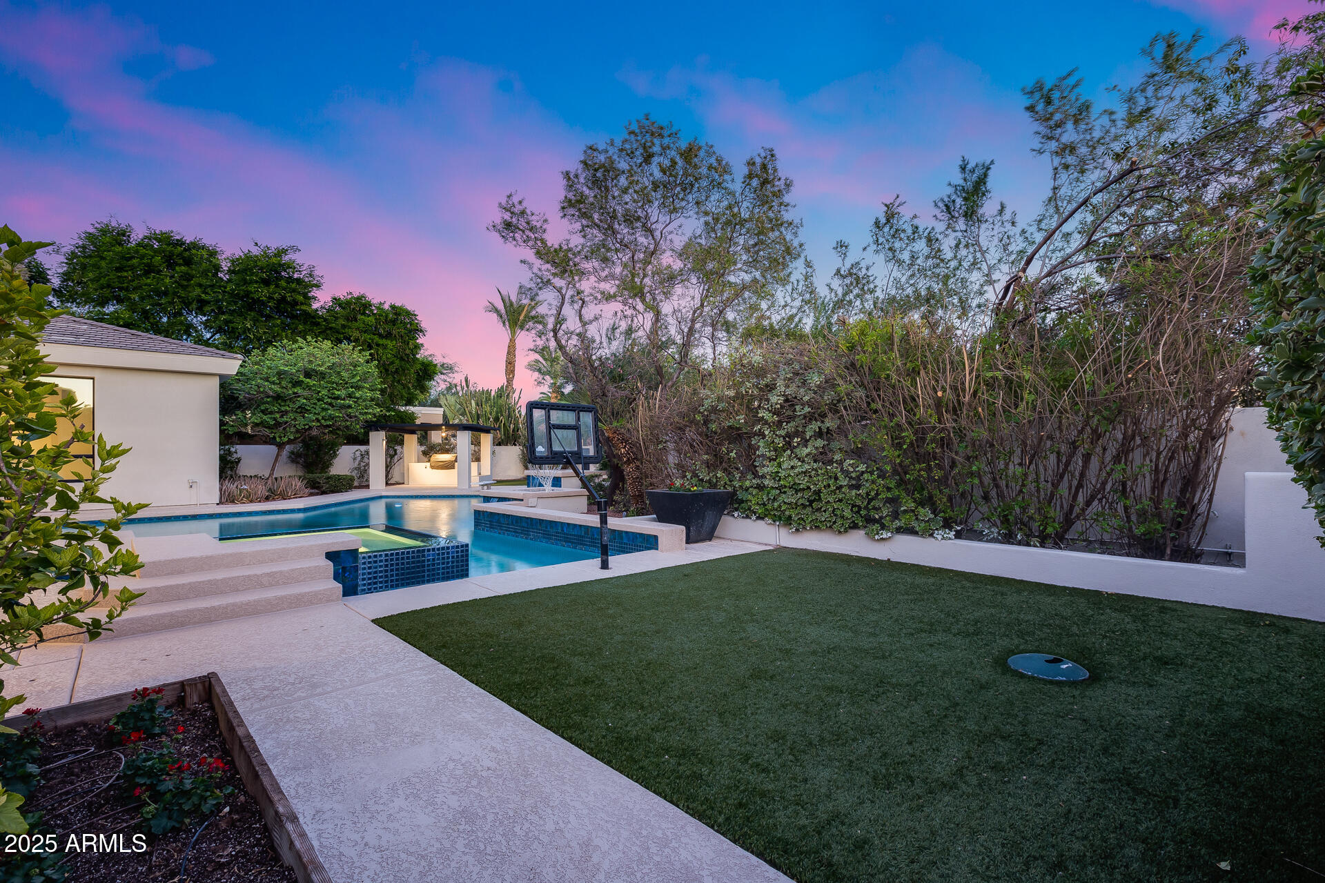 1101 East Warner Road, Unit 117 Tempe, AZ 85284 - Photo 65 of 69 a view of a backyard with swimming pool