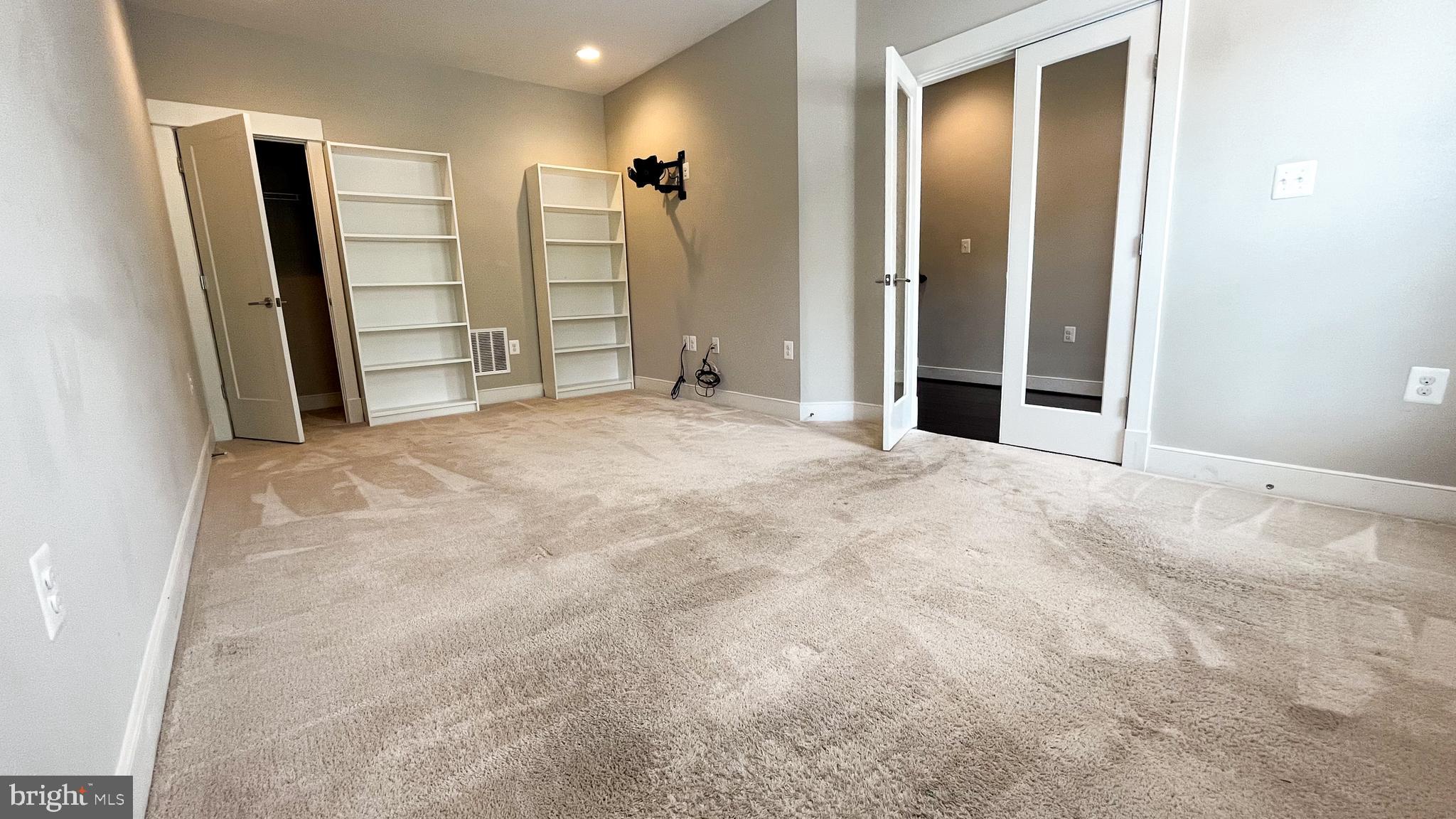 22905 Emberbrook Circle Brambleton, VA 20148 - Photo 13 of 19