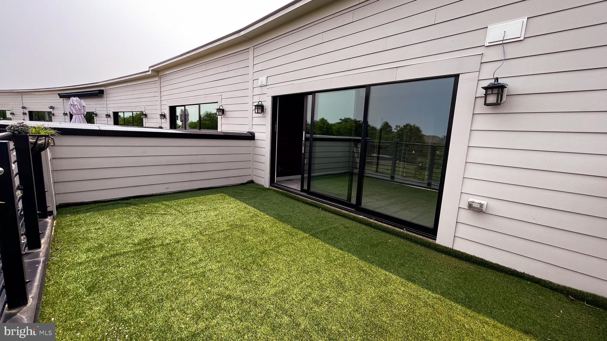 22905 Emberbrook Circle Brambleton, VA 20148 - Photo 17 of 19