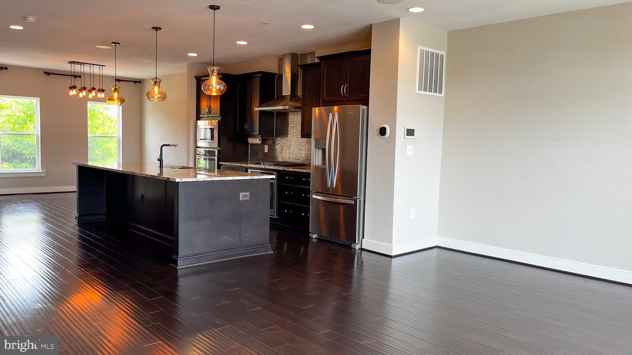 22905 Emberbrook Circle Brambleton, VA 20148 - Photo 4 of 19