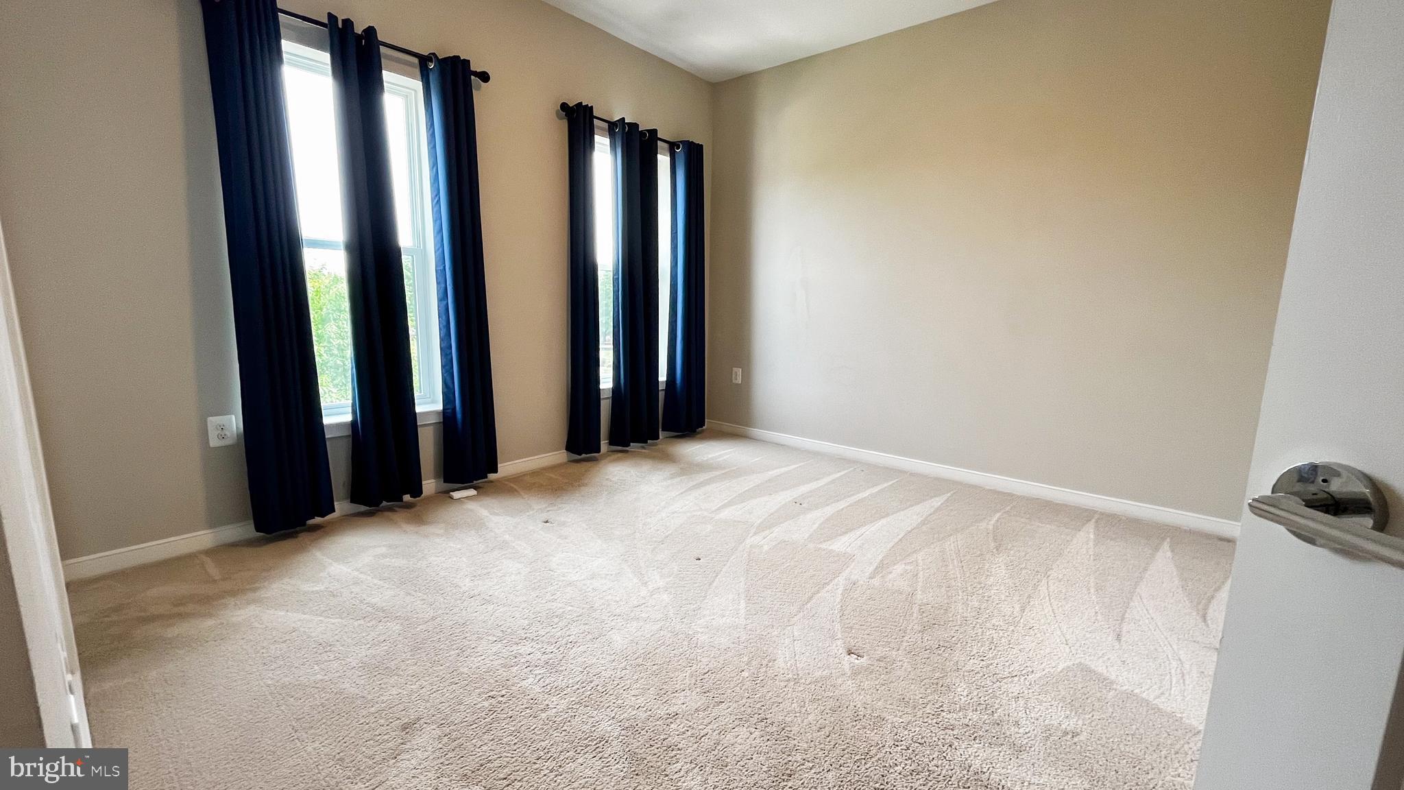 22905 Emberbrook Circle Brambleton, VA 20148 - Photo 8 of 19