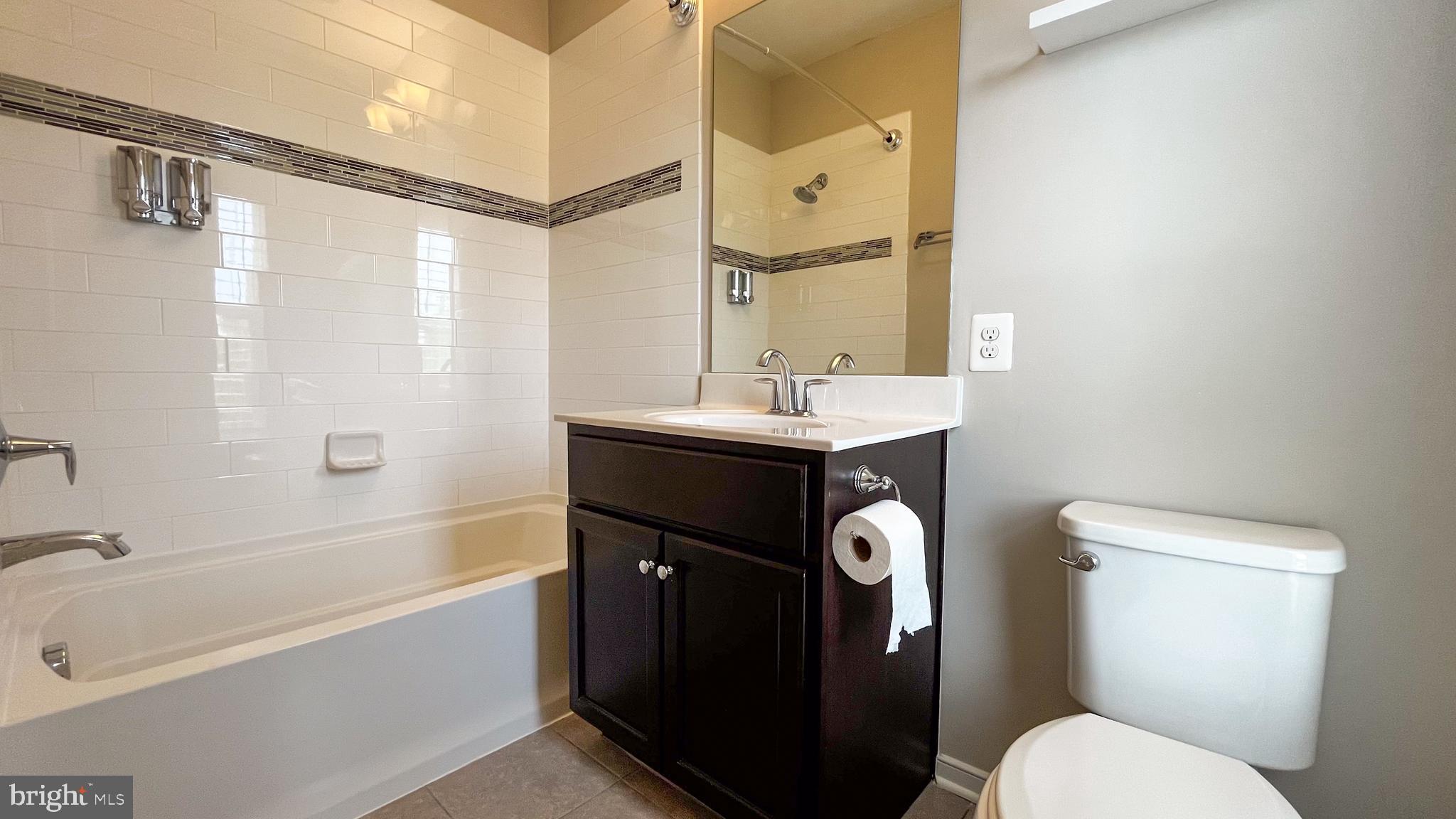 22905 Emberbrook Circle Brambleton, VA 20148 - Photo 9 of 19