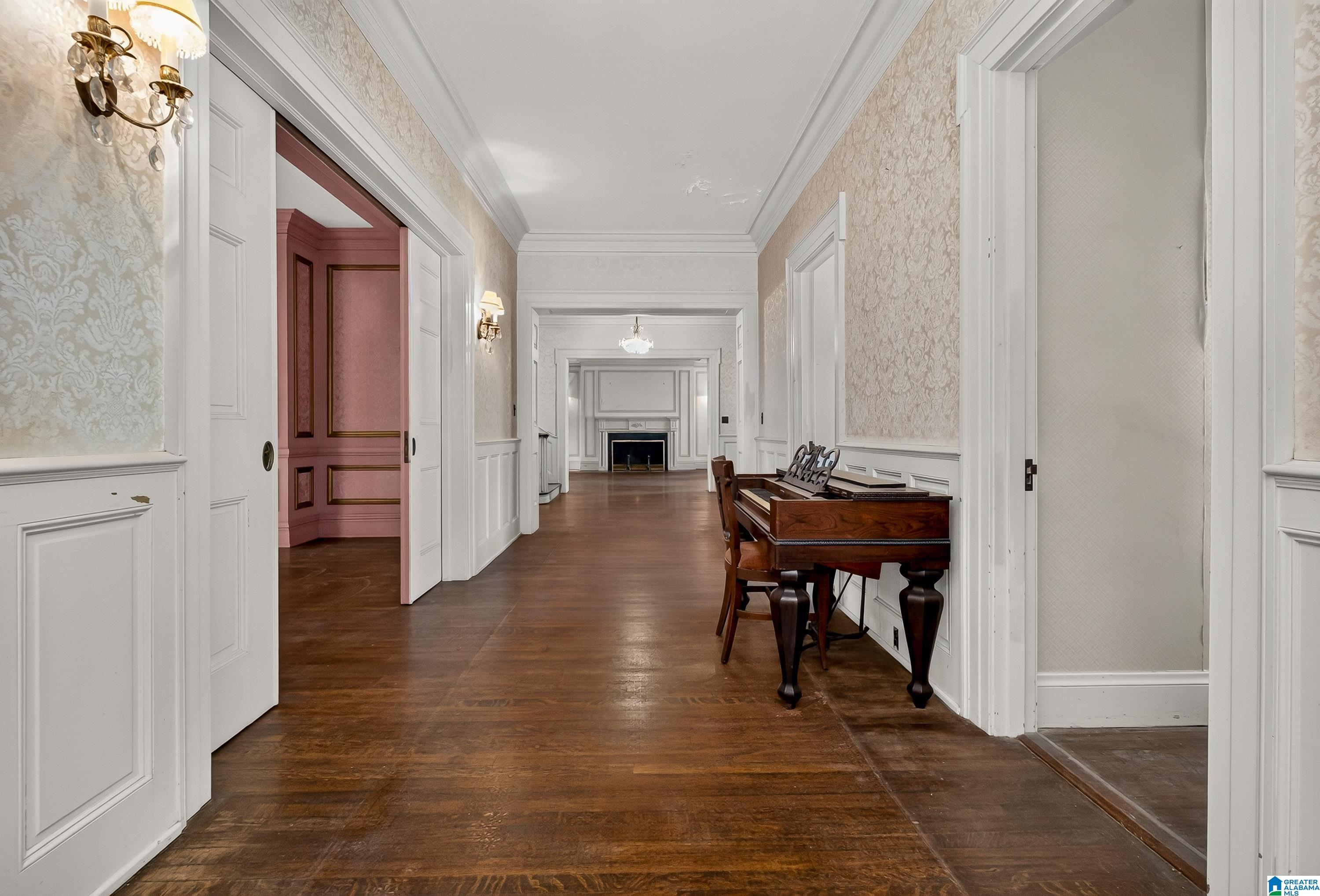 1453 Shades Crest Road Hoover, AL 35226 - Photo 21 of 91 Gallery Image 21