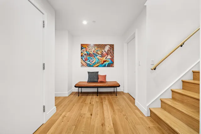 $1,295,000 | 24-16 Queens Plaza South, Unit 2A | Long Island City