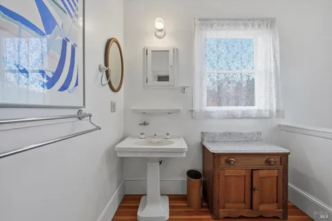 $825,000 | 1421 Center Street, Napa, CA 94559