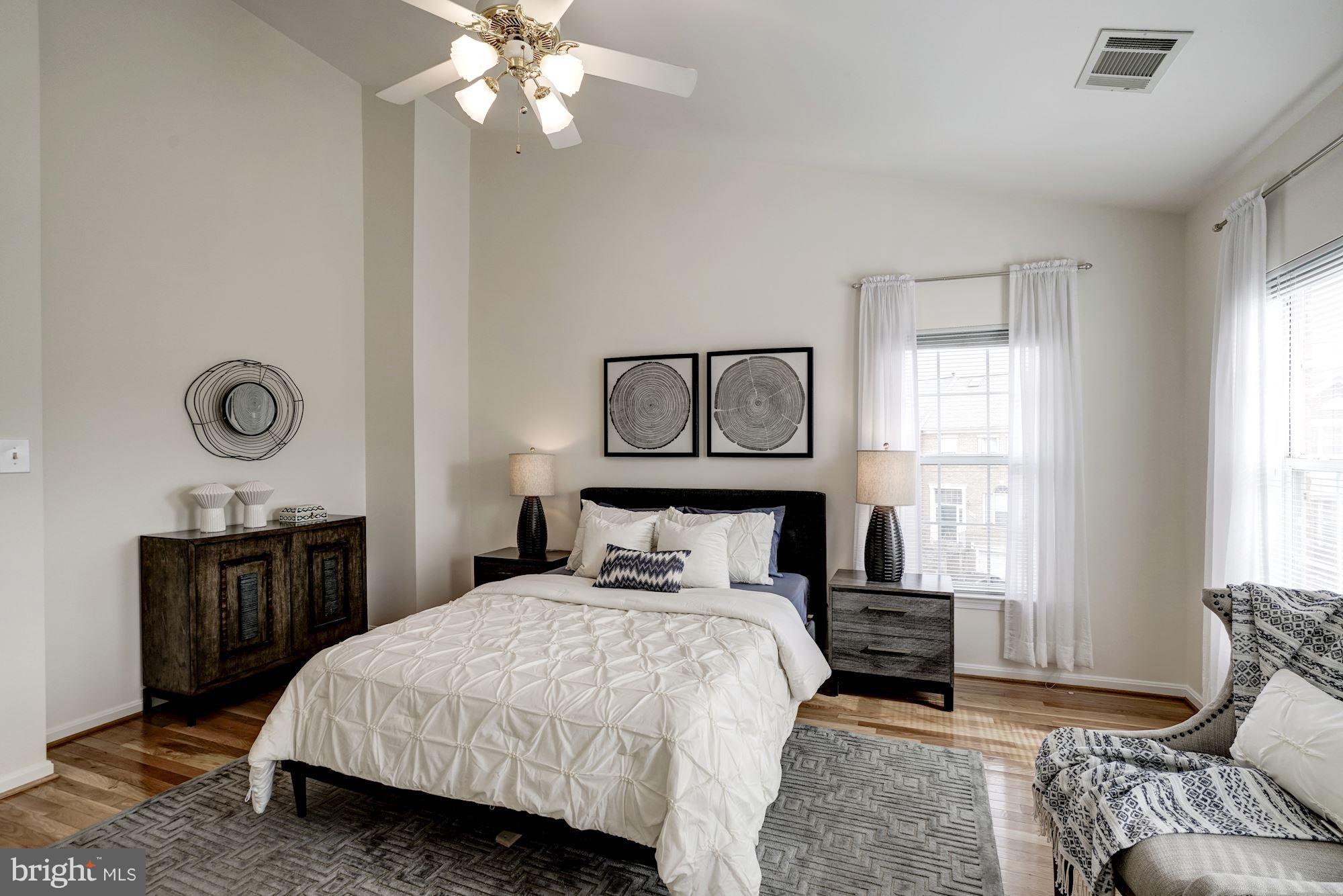 12007 Edgemere Circle Reston, VA 20190 - Photo 8 of 19 Large w/cathedral ceilings and hardwood floors
