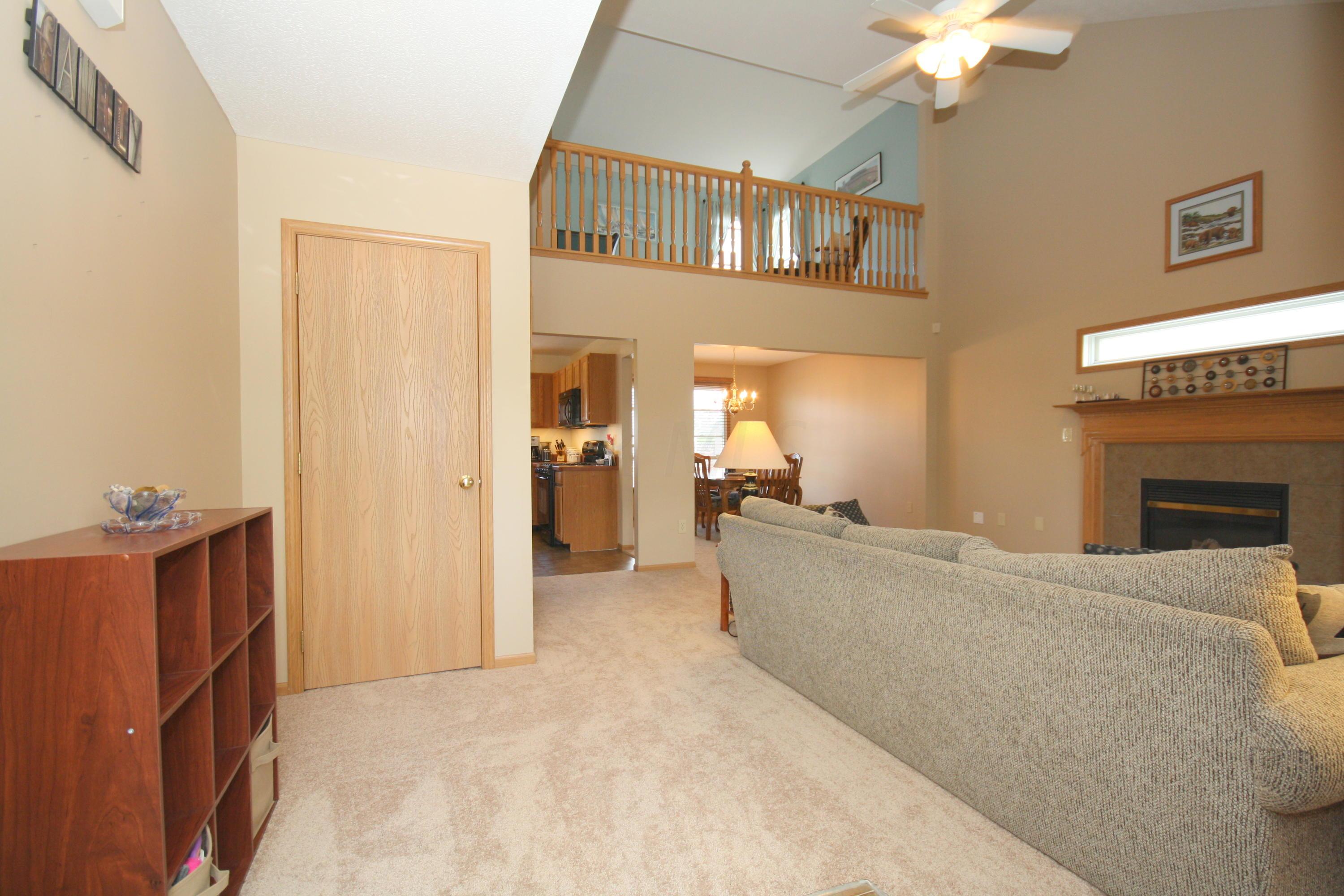 390 Ruffin Drive Galloway, OH 43119 - Photo 3 of 44 Gallery Image 3