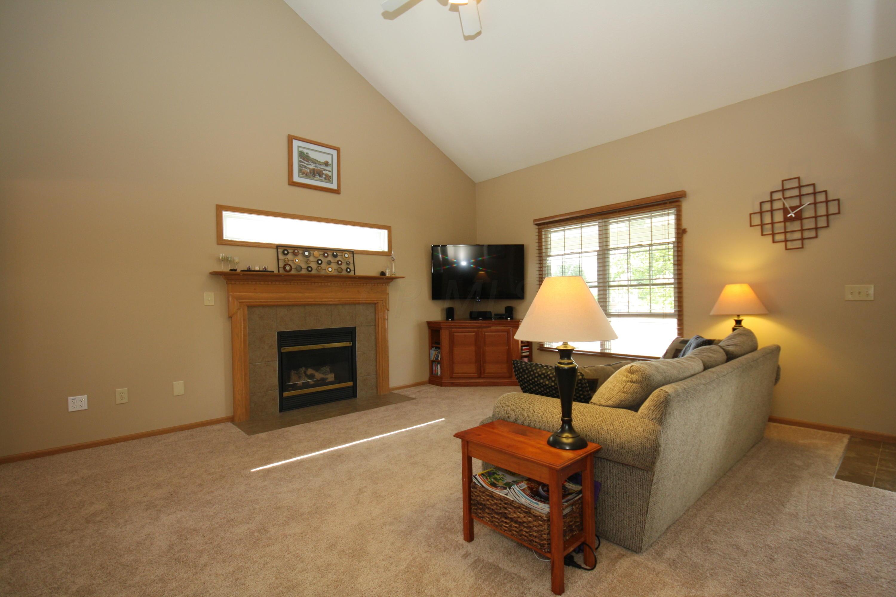390 Ruffin Drive Galloway, OH 43119 - Photo 5 of 44 Gallery Image 5