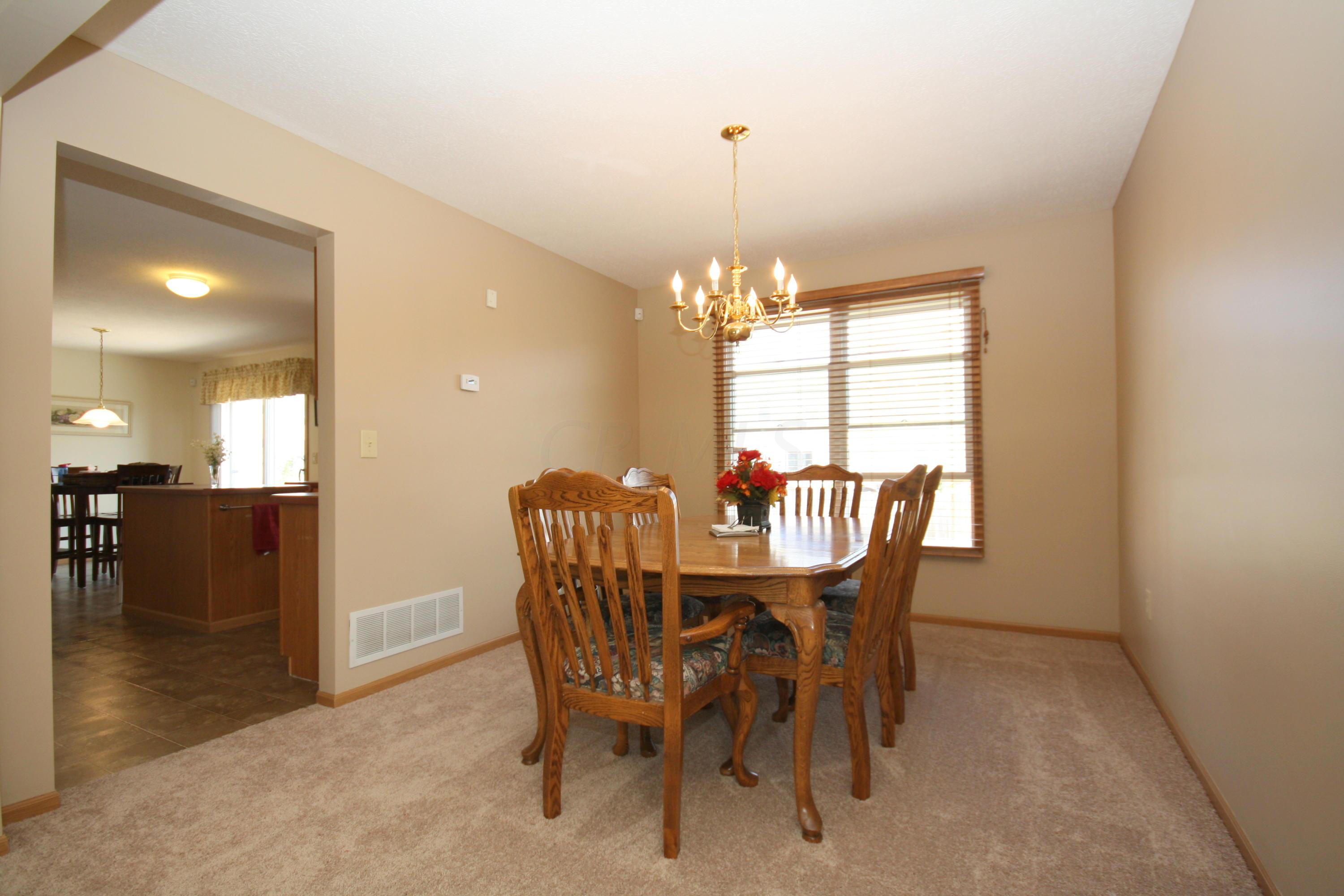 390 Ruffin Drive Galloway, OH 43119 - Photo 10 of 44 Gallery Image 10