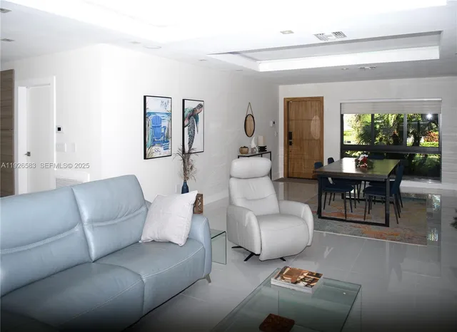 $1,959,990 | 2734 Southeast 14th Street, Pompano Beach, FL 33062