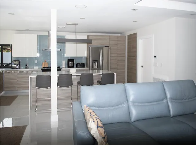 $1,959,990 | 2734 Southeast 14th Street, Pompano Beach, FL 33062