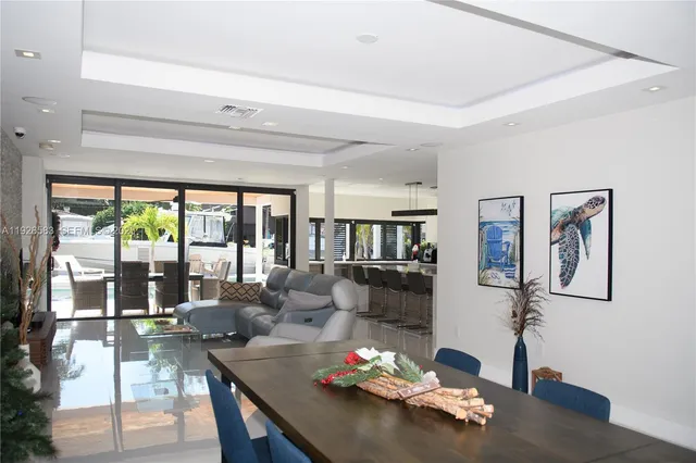 $1,959,990 | 2734 Southeast 14th Street, Pompano Beach, FL 33062