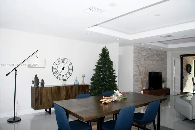 $1,959,990 | 2734 Southeast 14th Street, Pompano Beach, FL 33062