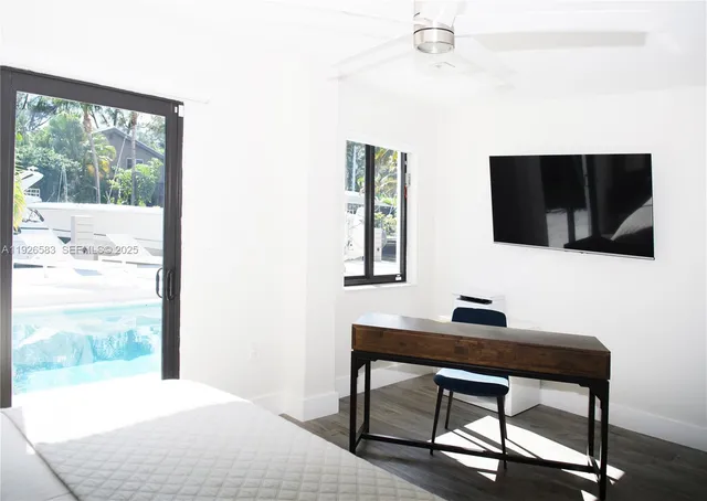 $1,959,990 | 2734 Southeast 14th Street, Pompano Beach, FL 33062