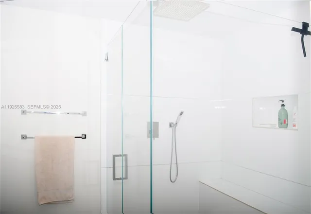 $1,959,990 | 2734 Southeast 14th Street, Pompano Beach, FL 33062