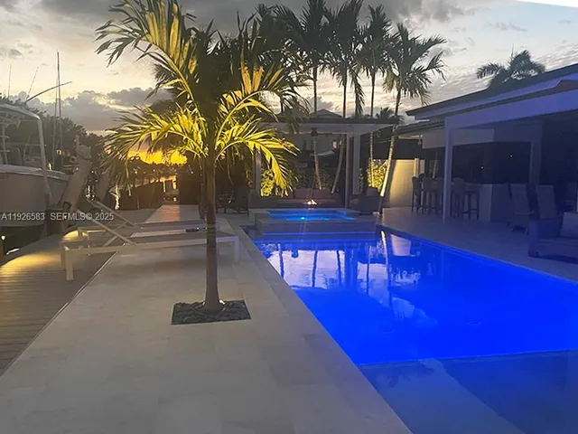 $1,959,990 | 2734 Southeast 14th Street, Pompano Beach, FL 33062