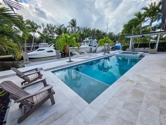 $1,959,990 | 2734 Southeast 14th Street, Pompano Beach, FL 33062