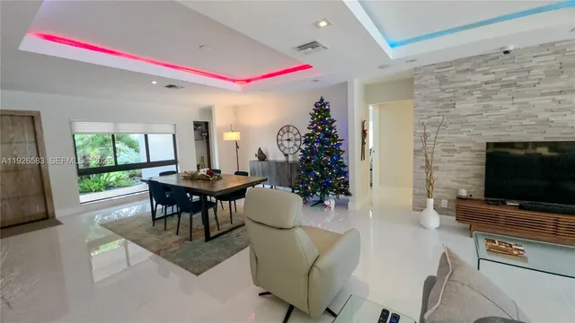 $1,959,990 | 2734 Southeast 14th Street, Pompano Beach, FL 33062