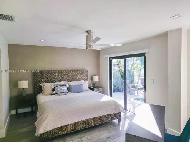 $1,959,990 | 2734 Southeast 14th Street, Pompano Beach, FL 33062