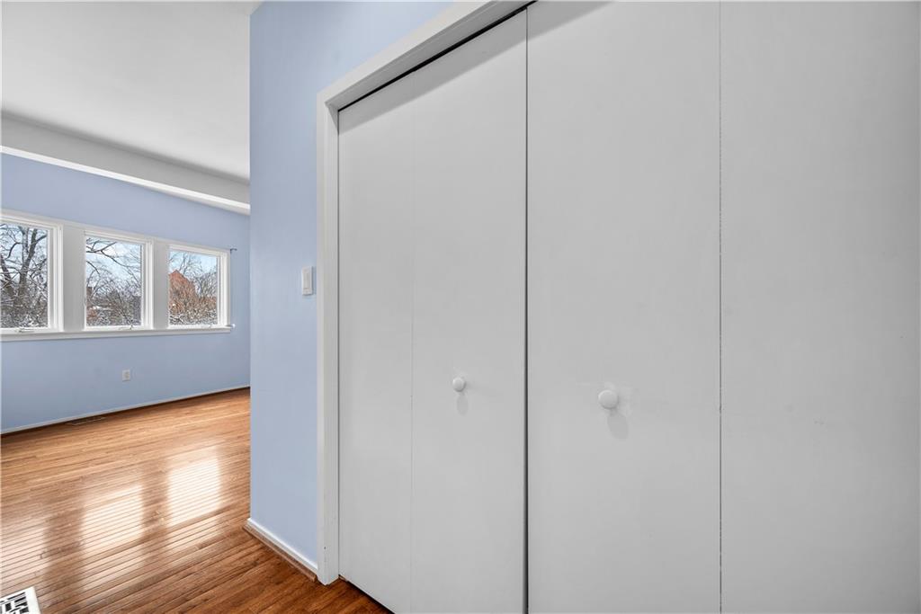 4700 Ellsworth Avenue, Unit 7 Pittsburgh, PA 15213 - Photo 13 of 18