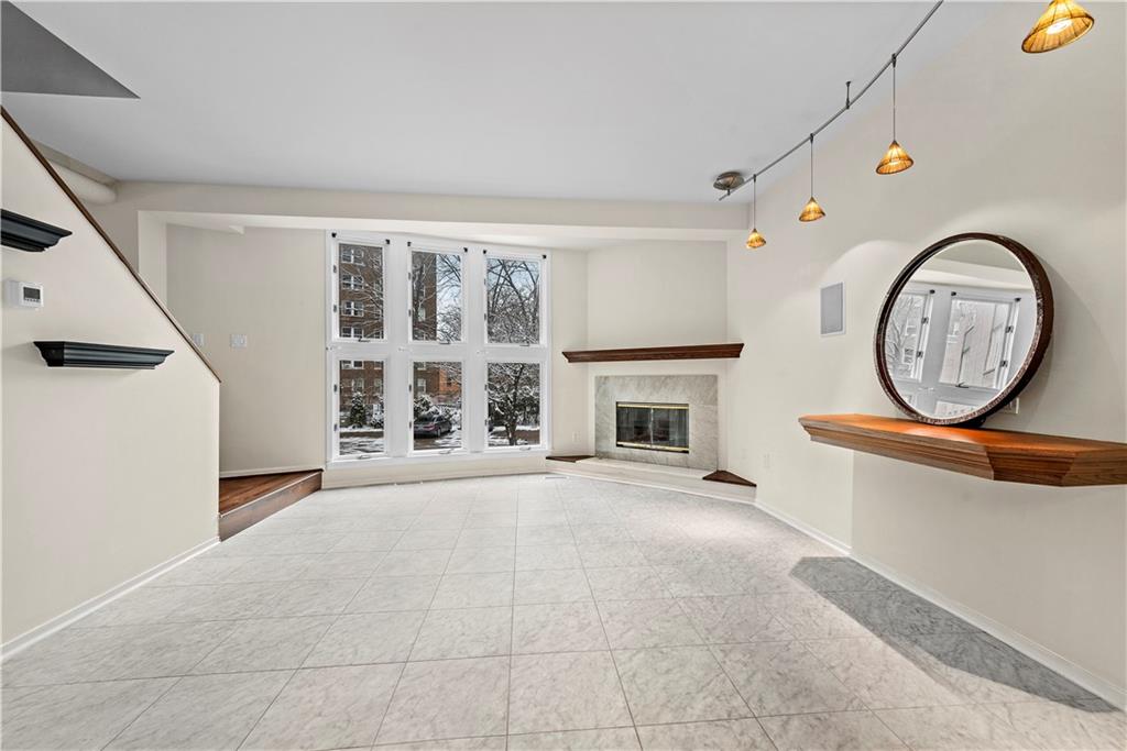 4700 Ellsworth Avenue, Unit 7 Pittsburgh, PA 15213 - Photo 3 of 18