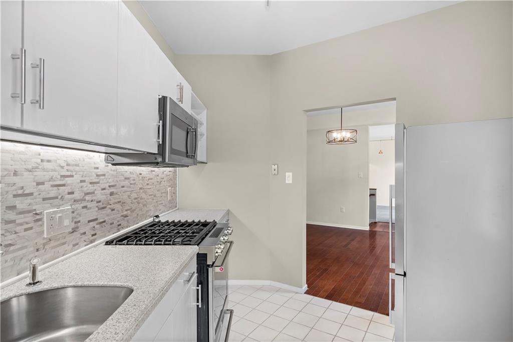 4700 Ellsworth Avenue, Unit 7 Pittsburgh, PA 15213 - Photo 10 of 18