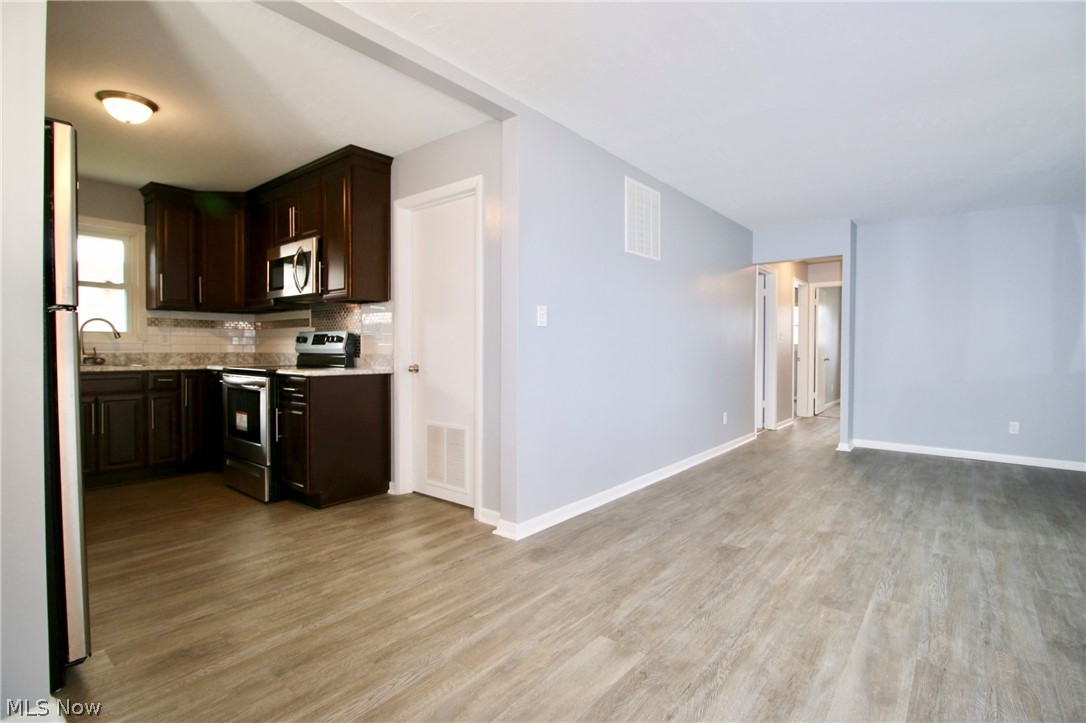 30094 Regent Road Wickliffe, OH 44092 - Photo 7 of 13 Gallery Image 7