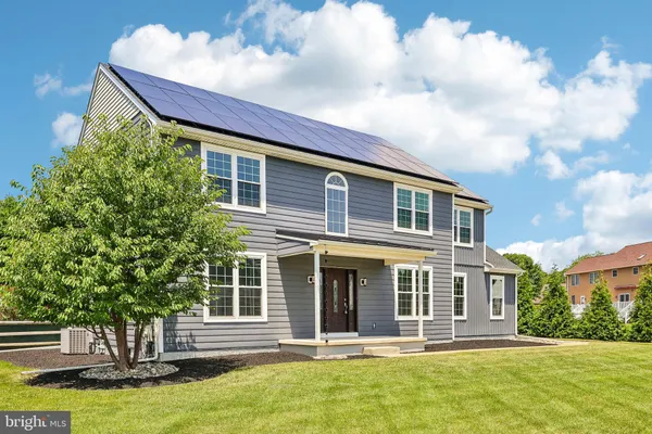 $574,900 | 338 Wheatsheaf Drive, New Castle, DE 19720