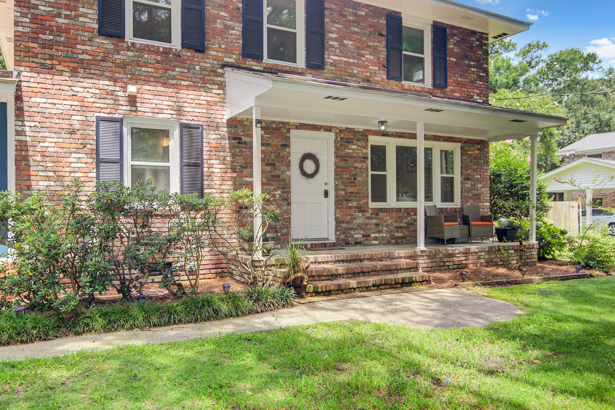842 Fort Johnson Road Charleston, SC 29412 - Photo 4 of 32 842 Fort Johnson Rd