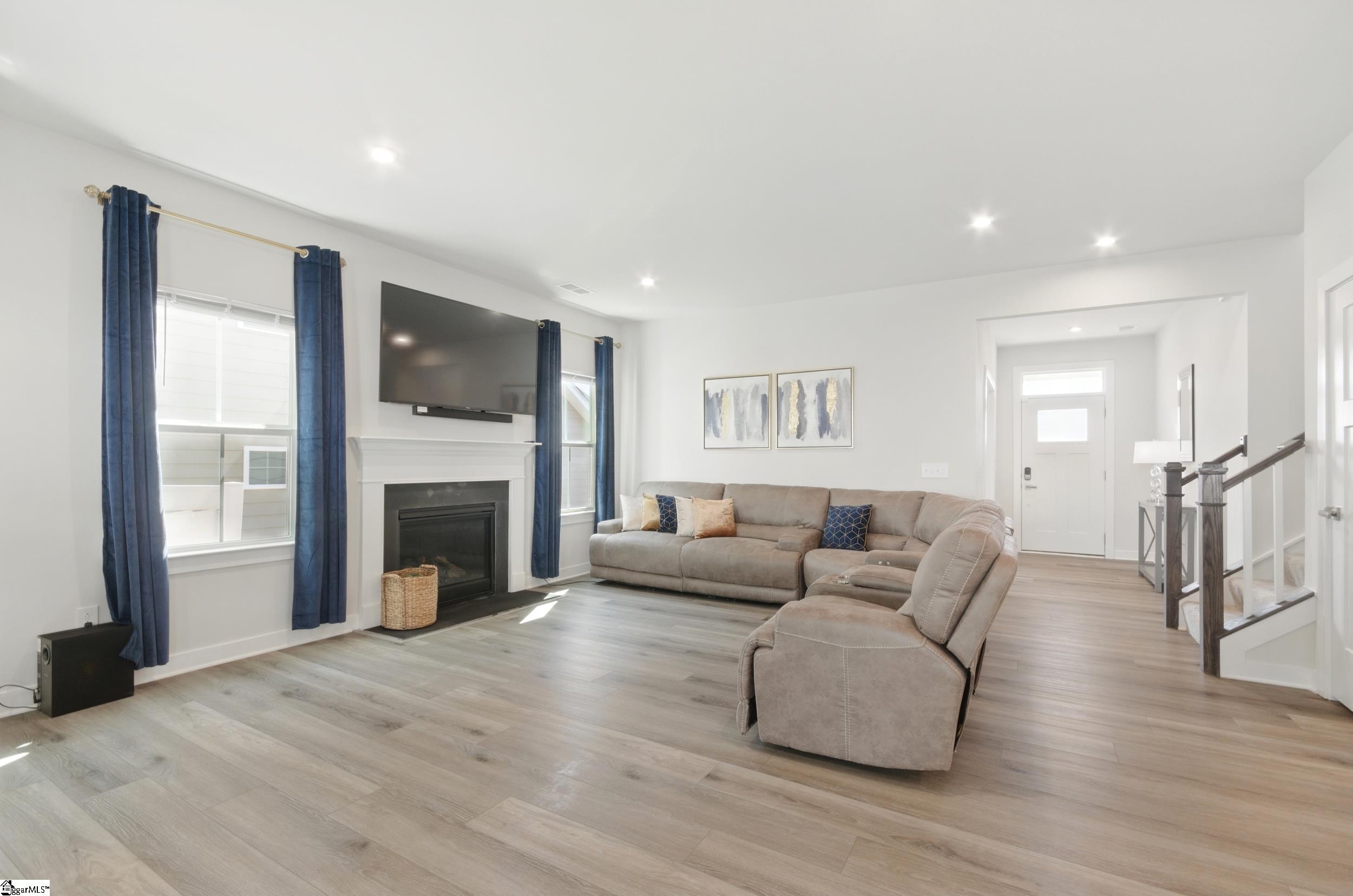 229 Hollythorpe Lane Fountain Inn, SC 29644 - Photo 11 of 39