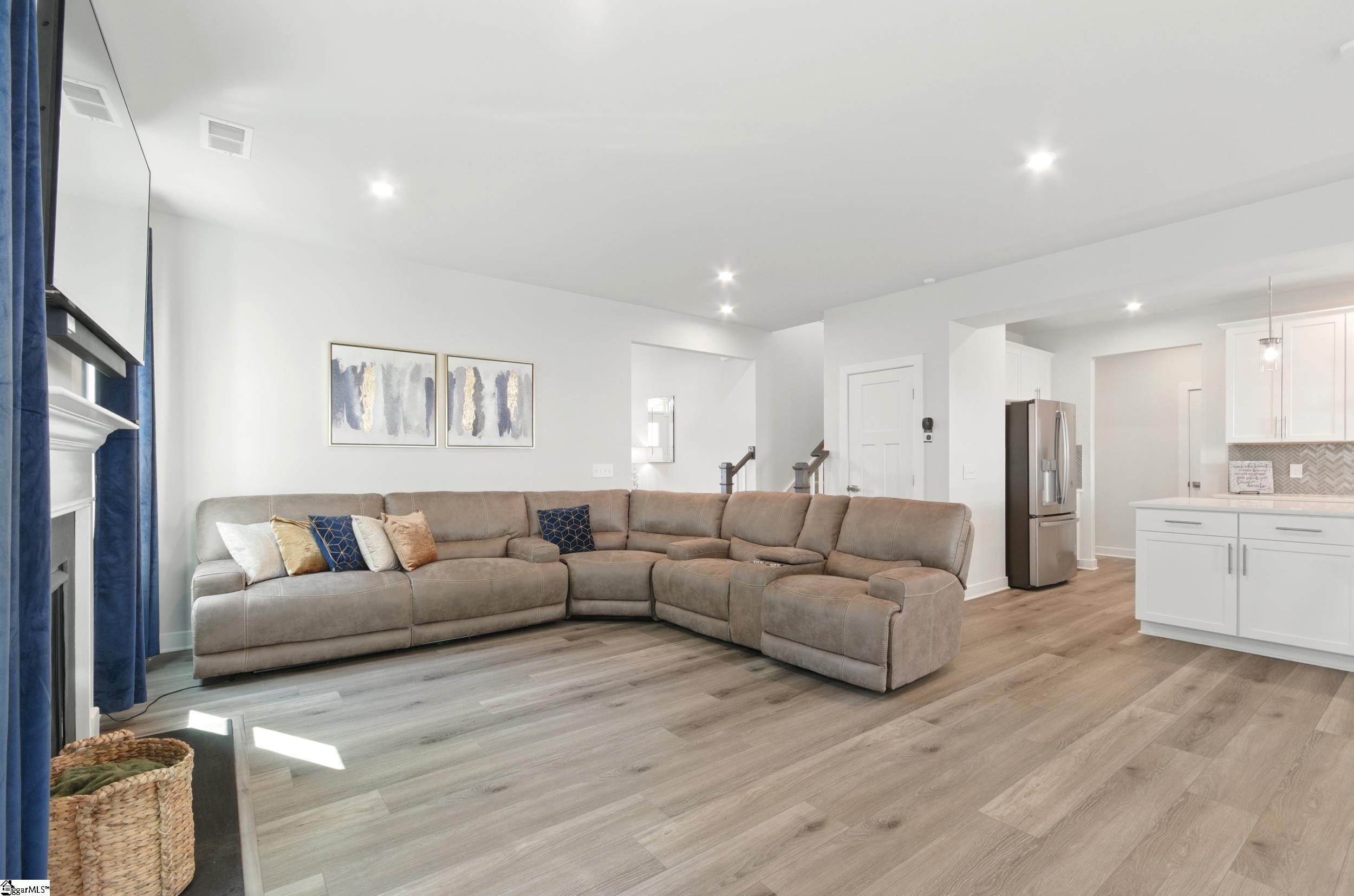 229 Hollythorpe Lane Fountain Inn, SC 29644 - Photo 12 of 39