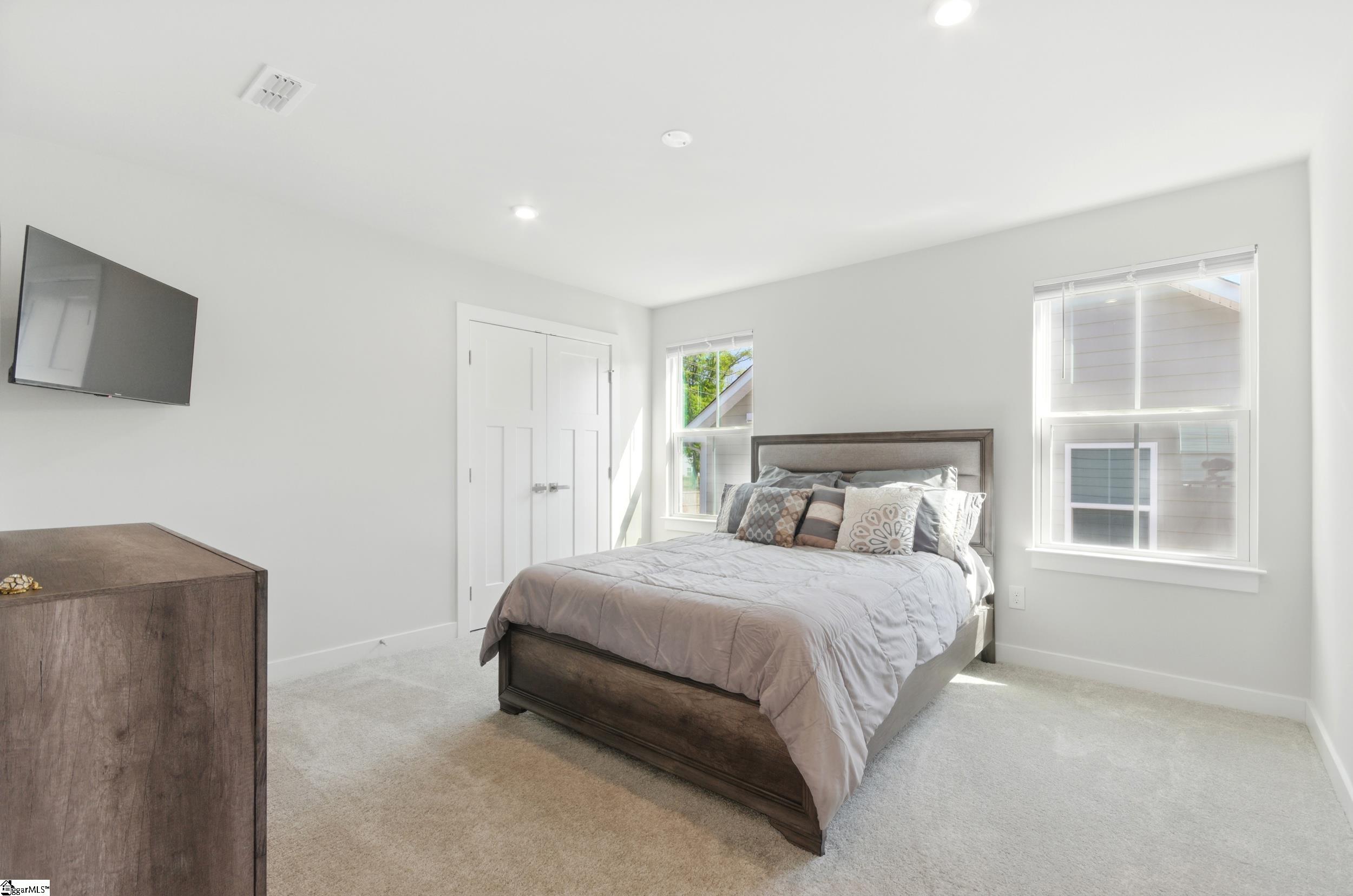 229 Hollythorpe Lane Fountain Inn, SC 29644 - Photo 18 of 39