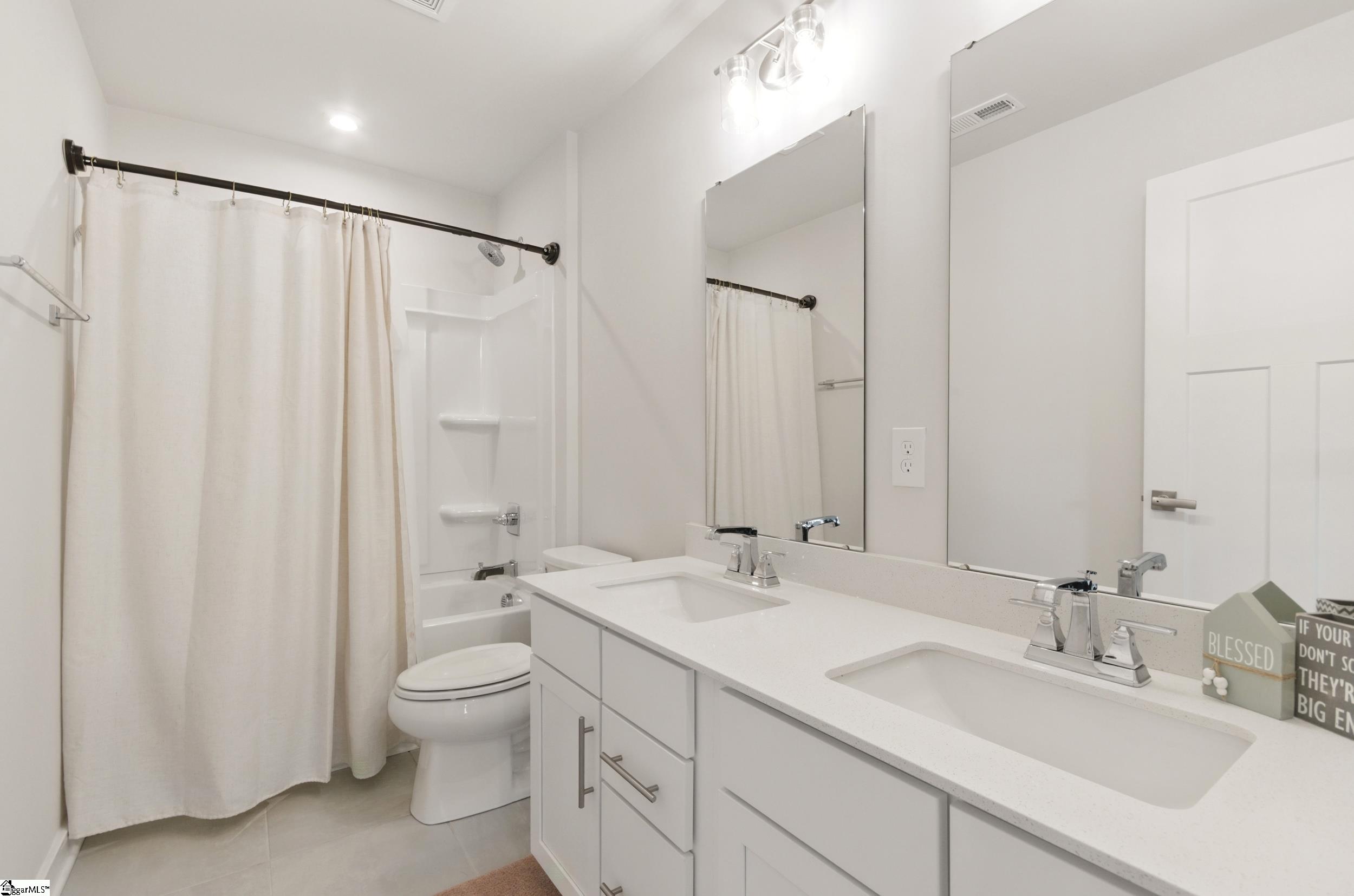 229 Hollythorpe Lane Fountain Inn, SC 29644 - Photo 20 of 39