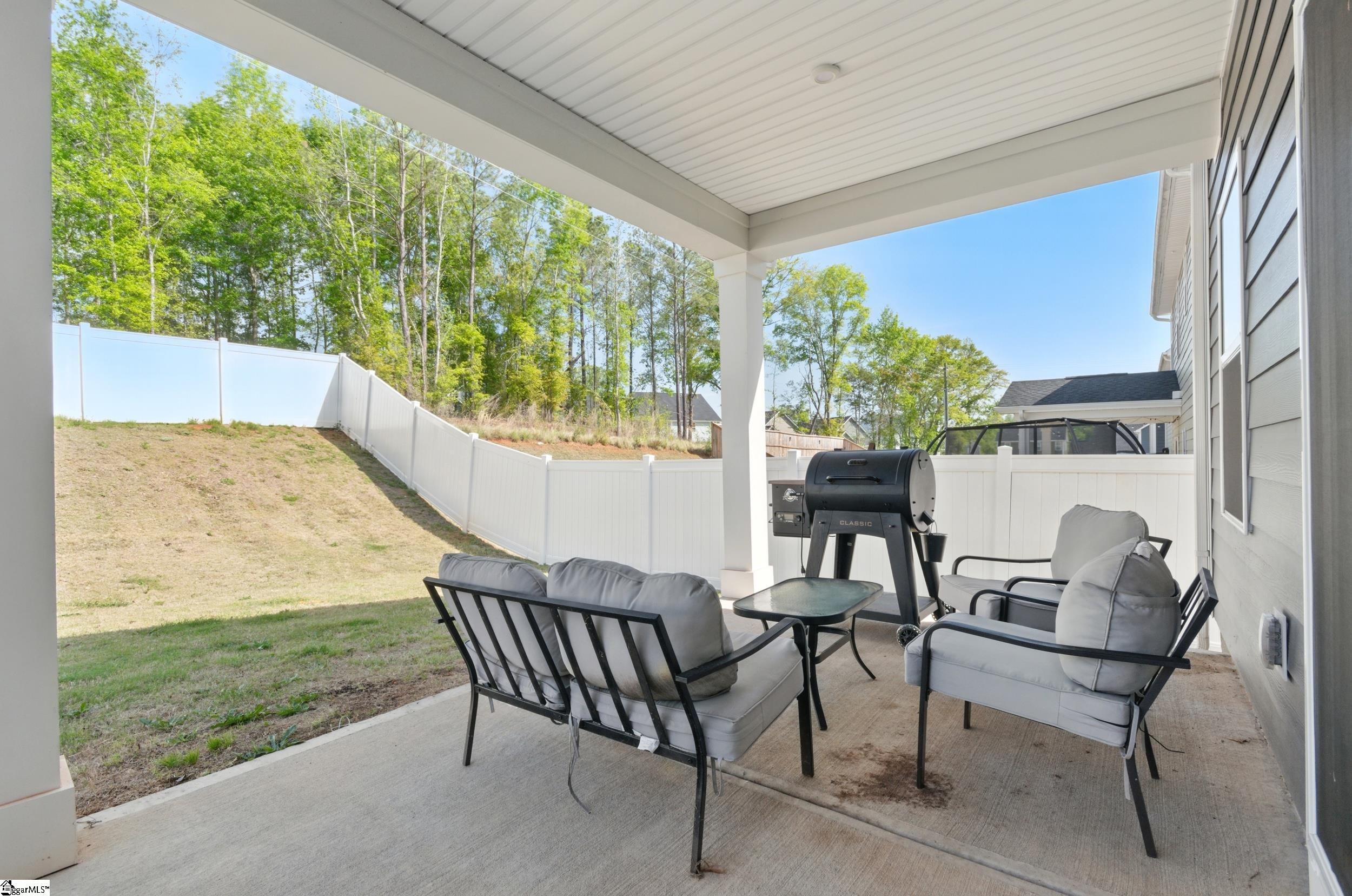 229 Hollythorpe Lane Fountain Inn, SC 29644 - Photo 2 of 39