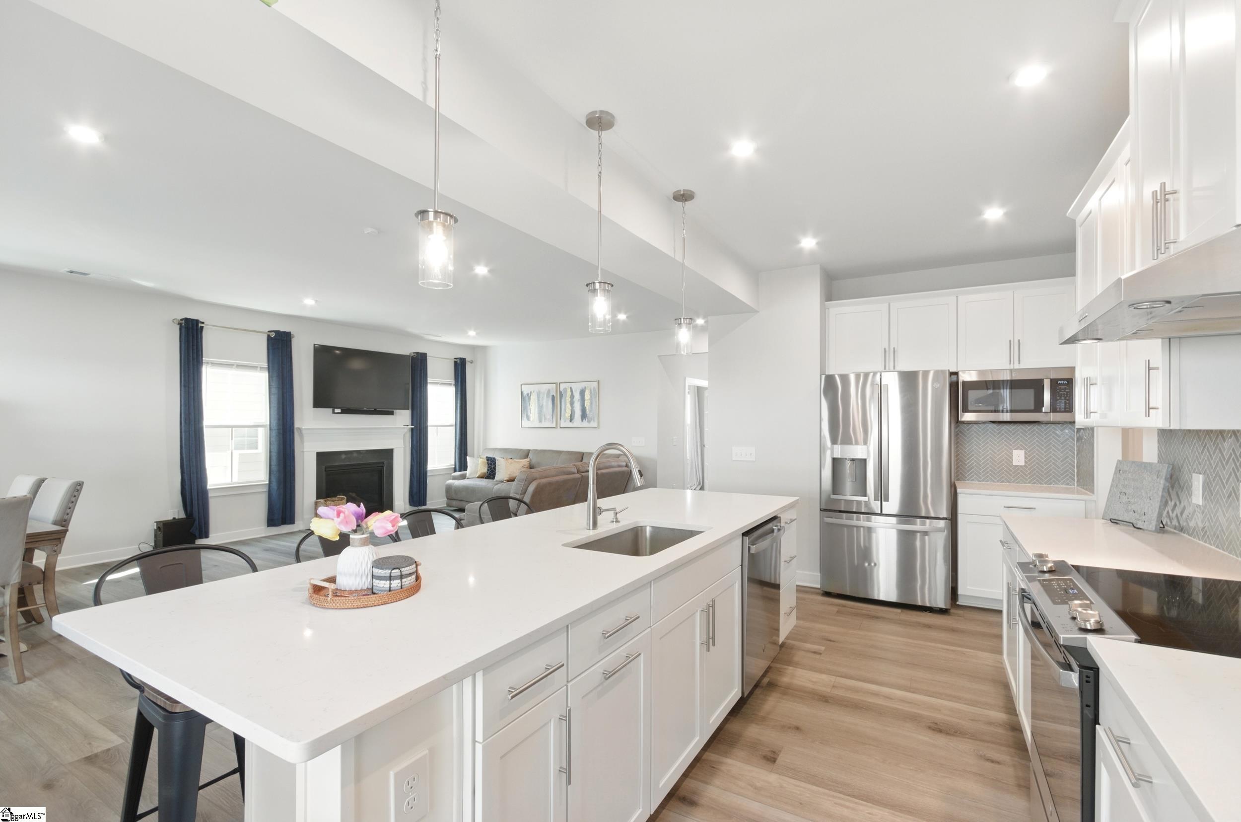 229 Hollythorpe Lane Fountain Inn, SC 29644 - Photo 4 of 39