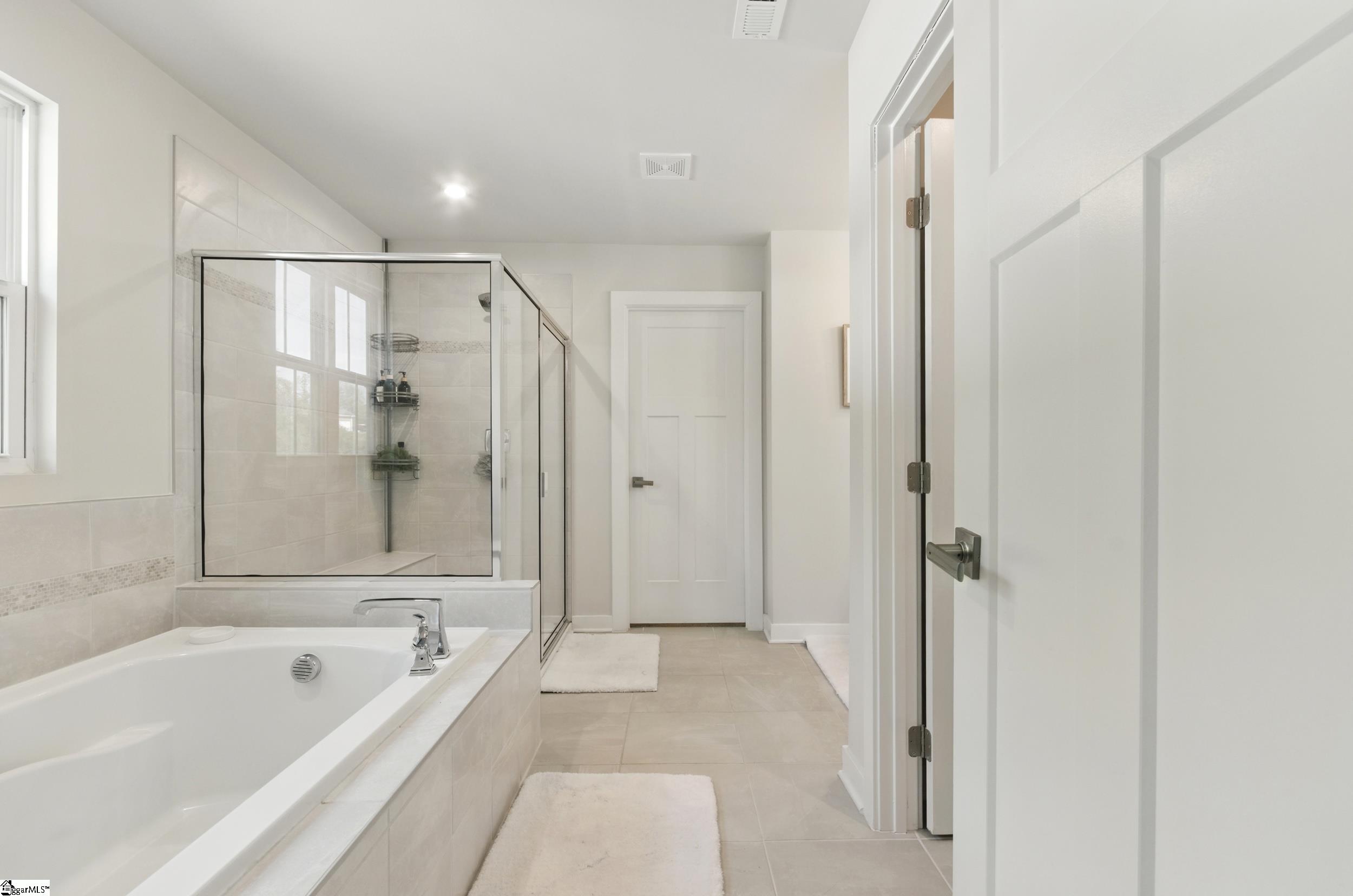 229 Hollythorpe Lane Fountain Inn, SC 29644 - Photo 7 of 39