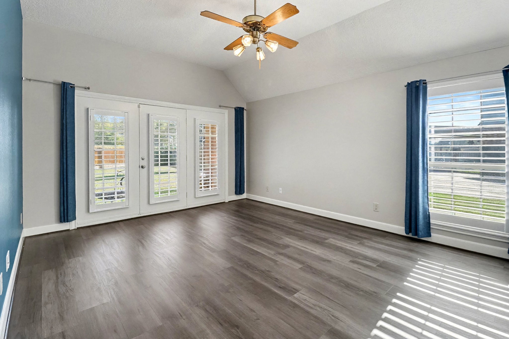 1402 Copperfield Court Richmond, TX 77406 - Photo 18 of 35