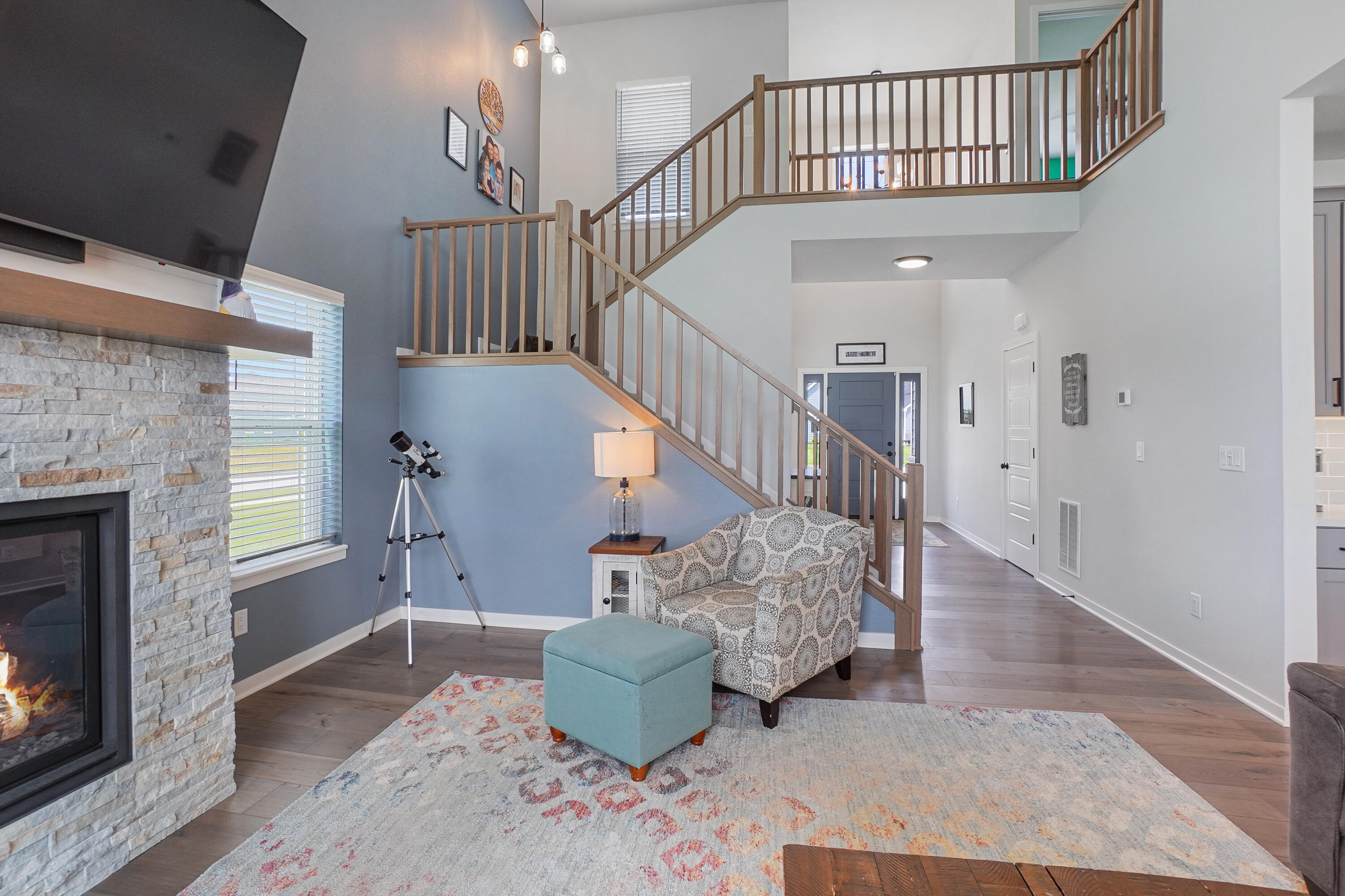 35233 Walleye Court Summit, WI 53066 - Photo 25 of 40 Staircase