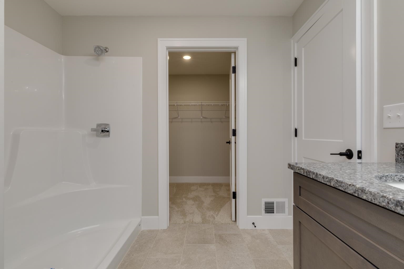 21 Windsor Lane, Unit A Exeter, NH 03833 - Photo 32 of 35