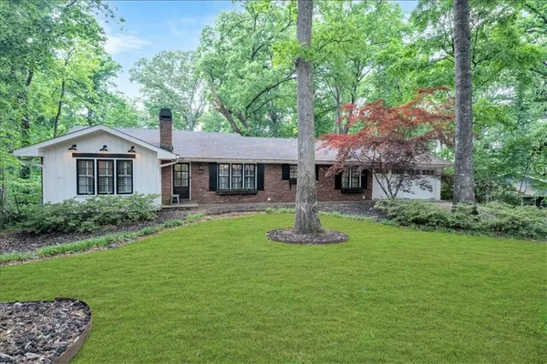 $5,500 | 5592 Colton Drive Northeast, Atlanta, GA 30342