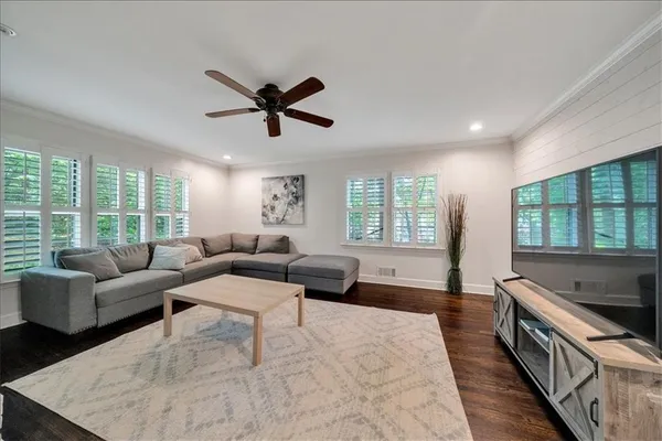 $5,500 | 5592 Colton Drive Northeast, Atlanta, GA 30342