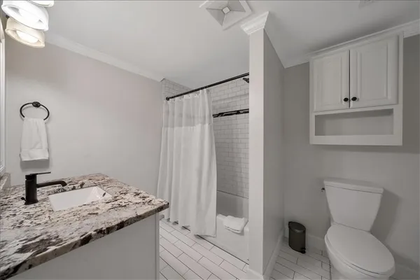 $5,500 | 5592 Colton Drive Northeast, Atlanta, GA 30342